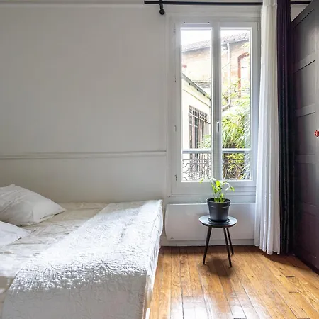 Au Marche Aux Puces De Ouen Séjour chez l'habitant