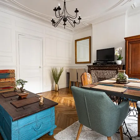 Homestay Au Marche Aux Puces De Ouen