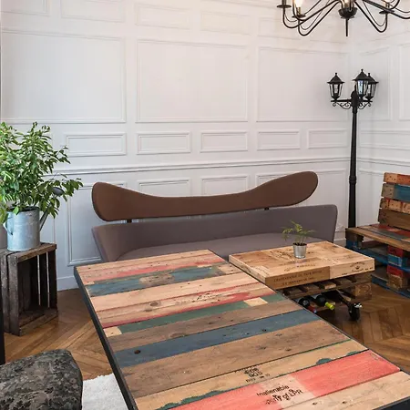 Au Marche Aux Puces De Ouen Séjour chez l'habitant Saint-Ouen (Seine-Saint-Denis)
